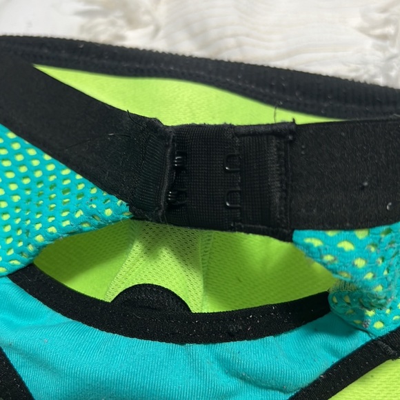 VSX sports bra - Picture 3 of 3